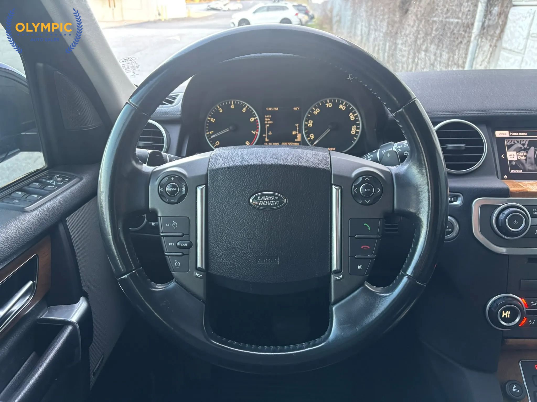 Used 2016 Land Rover LR4 HSE image 22