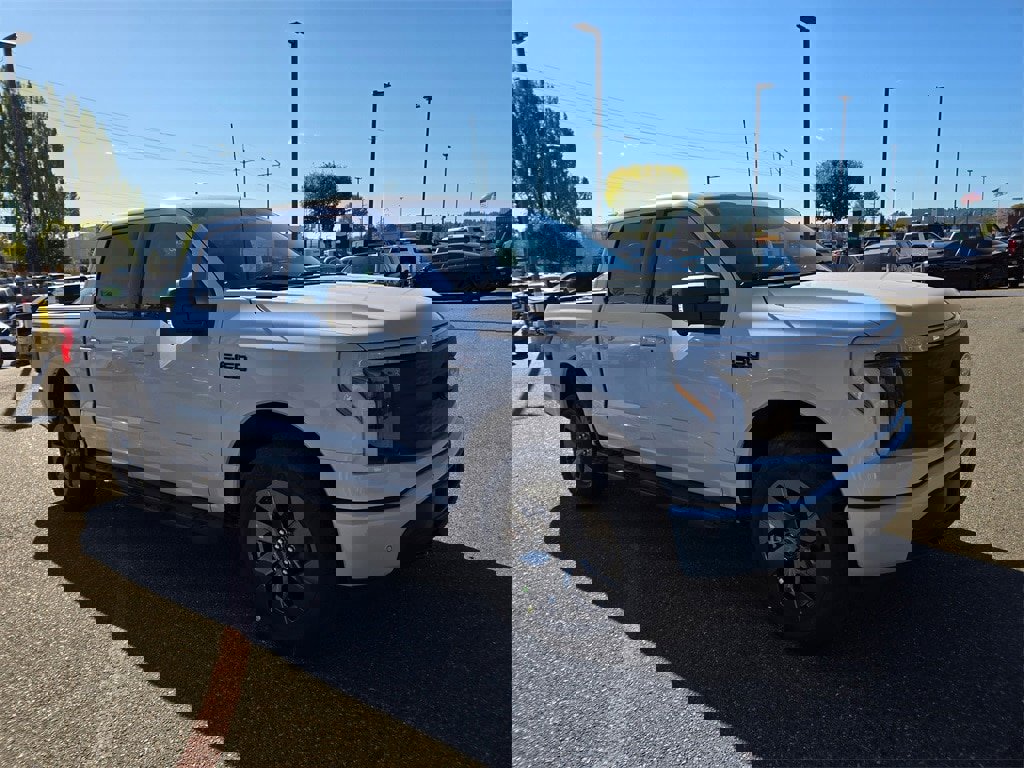 New 2025 Ford F150 Lightning Flash image 3