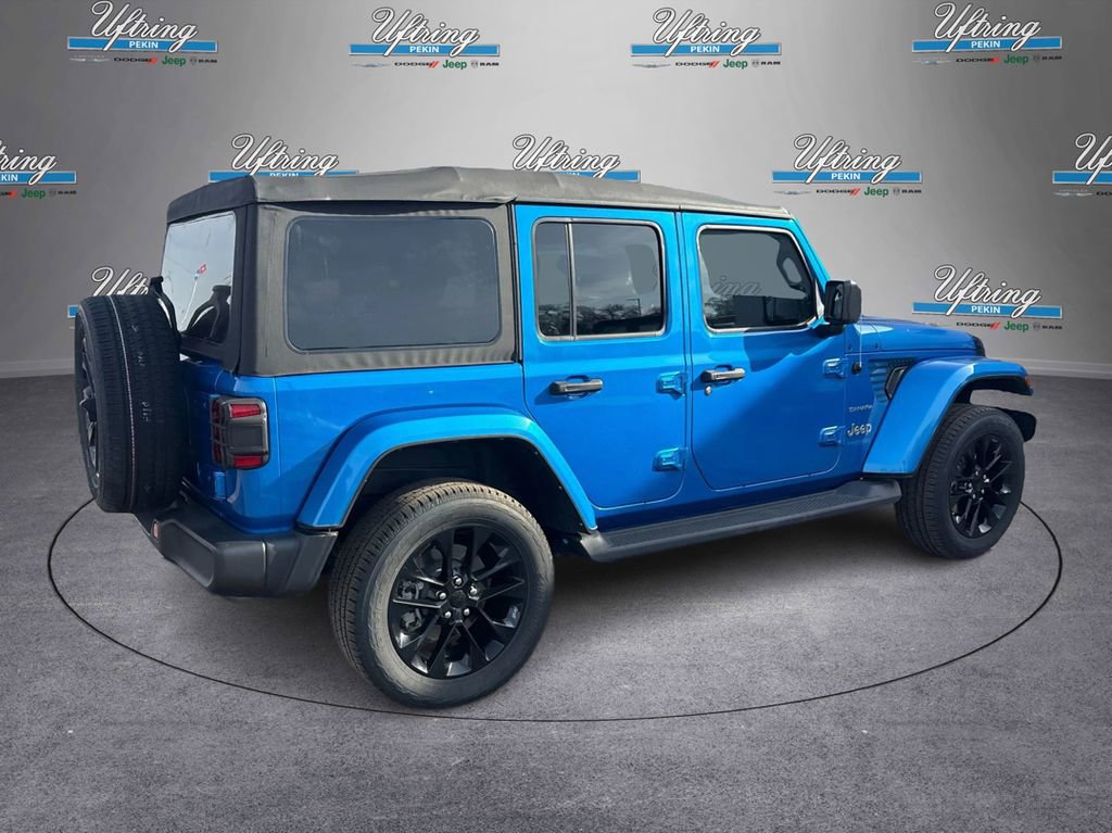 Used 2021 Jeep Wrangler Unlimited Sahara w/ Cold Weather Group image 3