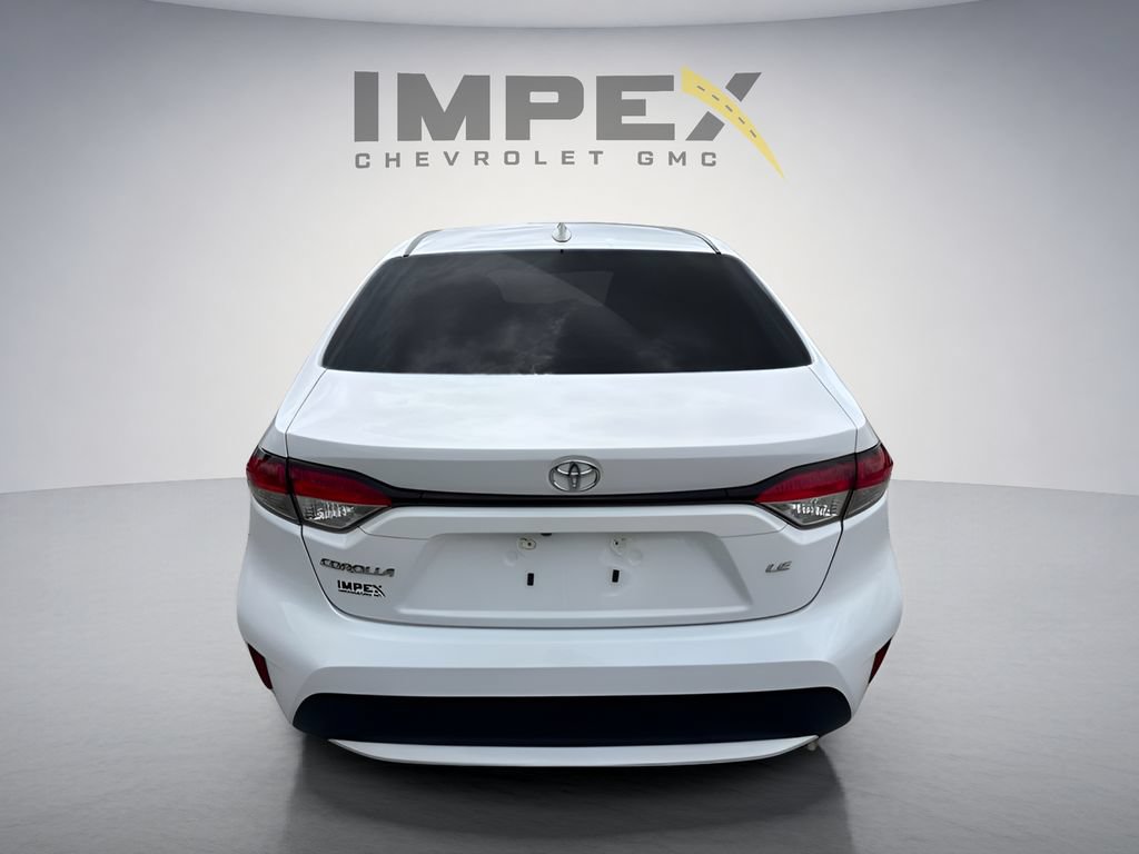 Used 2022 Toyota Corolla LE FWD image 4