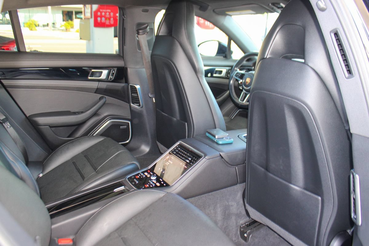 Used 2019 Porsche Panamera 4 AWD/4WD image 22