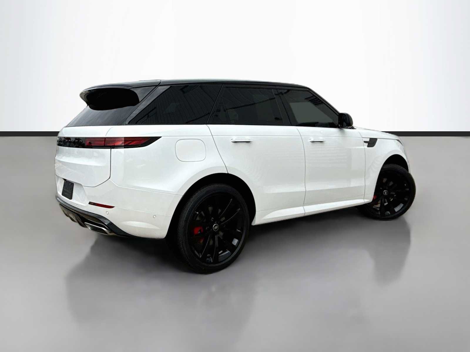 Certified 2025 Land Rover Range Rover Sport Dynamic SE AWD/4WD image 3