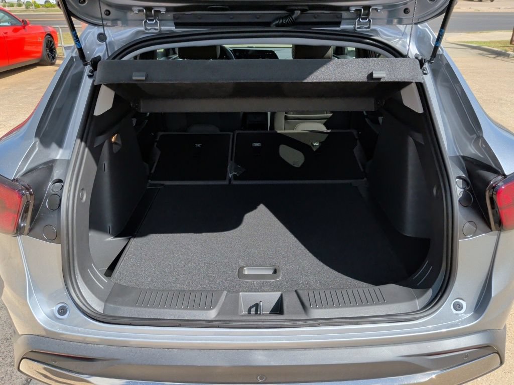 New 2026 Chevrolet Trax ACTIV w/ Sunroof Package FWD image 35