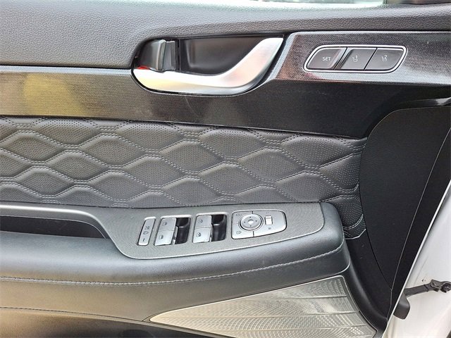 Used 2022 Hyundai Palisade Calligraphy image 13