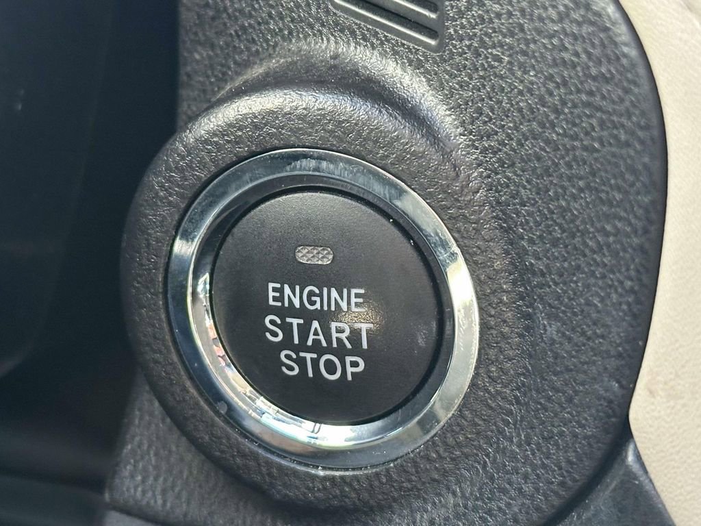 Used 2023 Subaru Outback Limited image 33