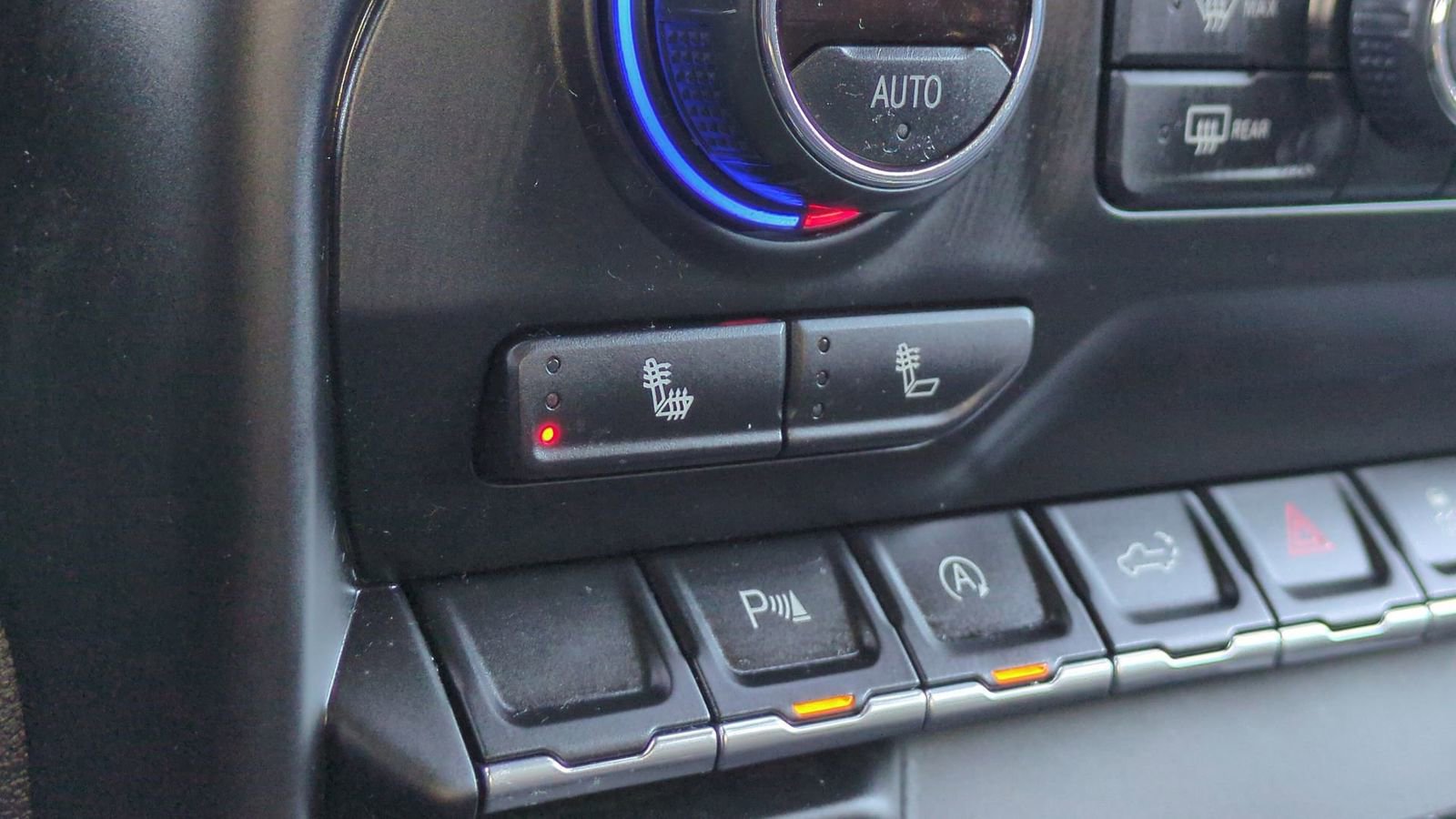 Used 2020 Chevrolet Silverado 1500 LT Trail Boss image 39