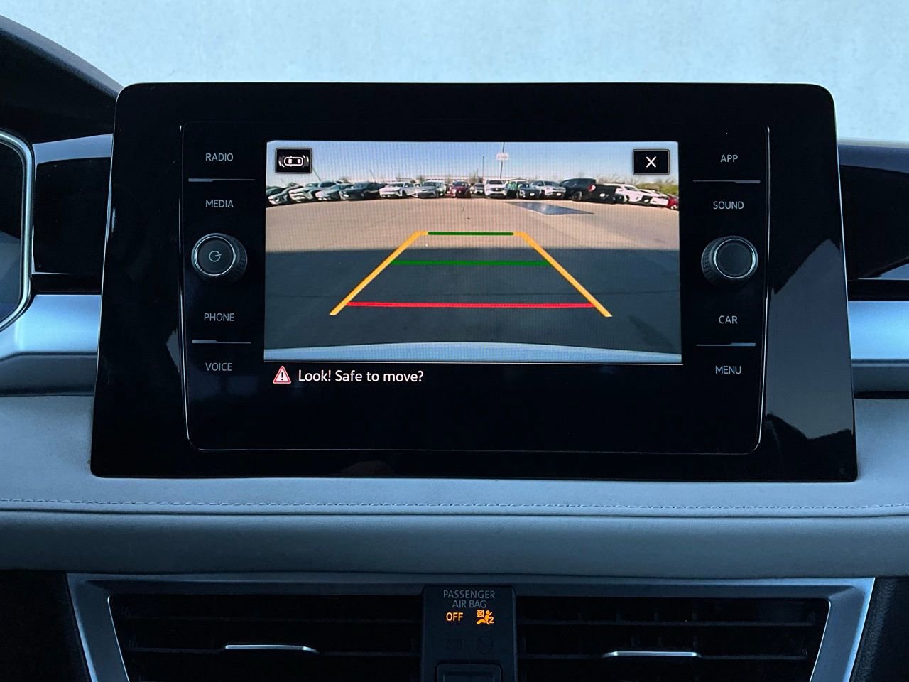 Used 2025 Volkswagen Taos SE FWD image 33