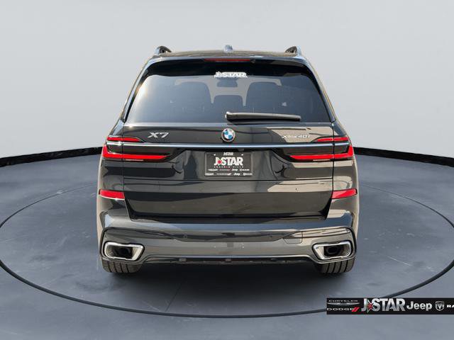 Used 2025 BMW X7 xDrive40i w/ M Sport Package image 5