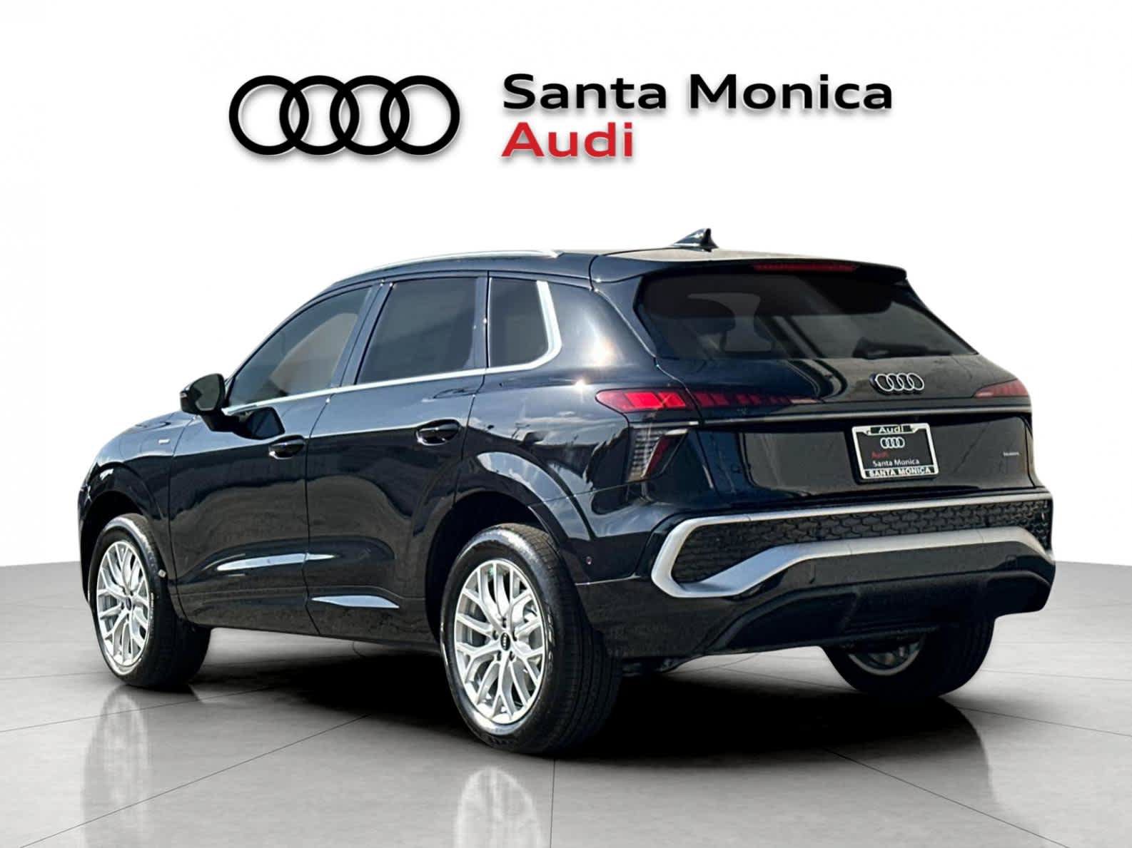 New 2026 Audi Q3 quattro 2.0T AWD/4WD image 4