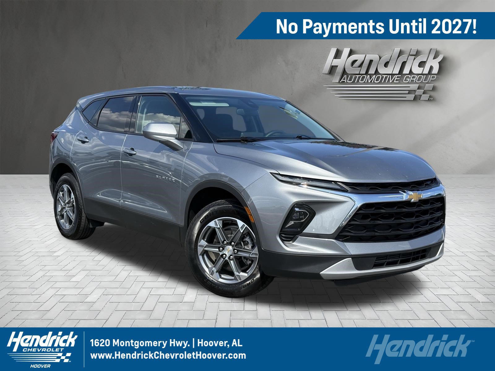 Used 2025 Chevrolet Blazer LT FWD image 1