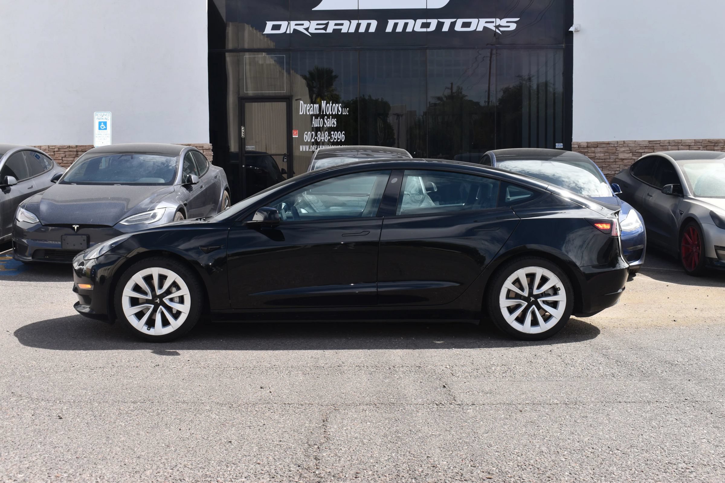 Used 2022 Tesla Model 3 RWD image 5