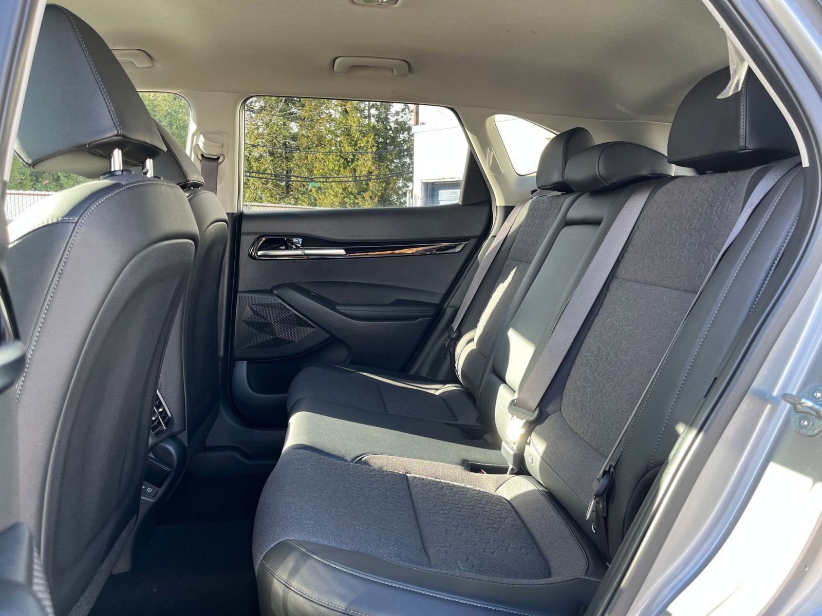 Used 2025 Kia Seltos S image 27