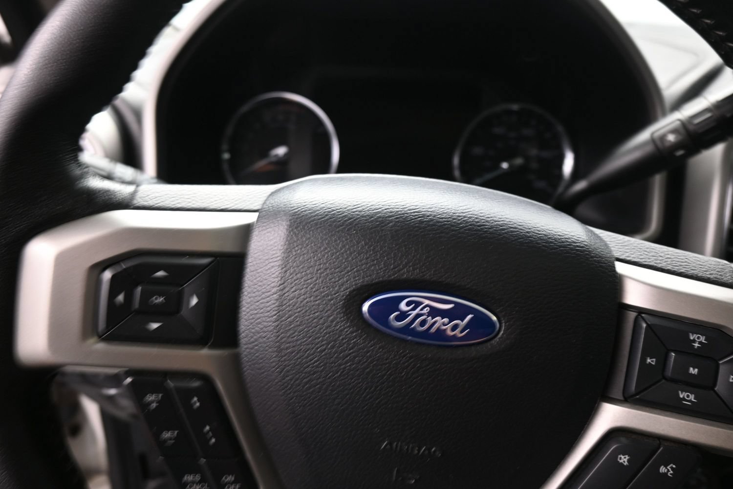 Used 2020 Ford F250 Lariat w/ Lariat Ultimate Package AWD/4WD image 17