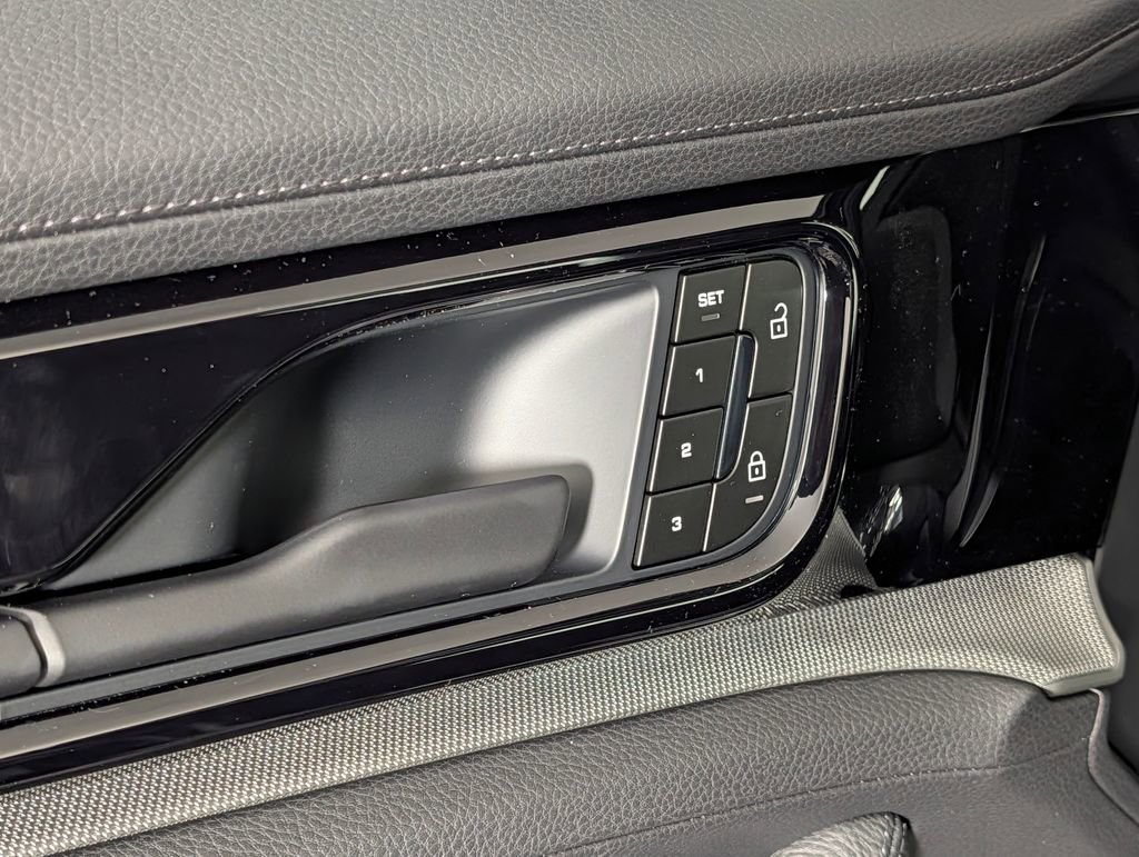 New 2026 Porsche Panamera image 27