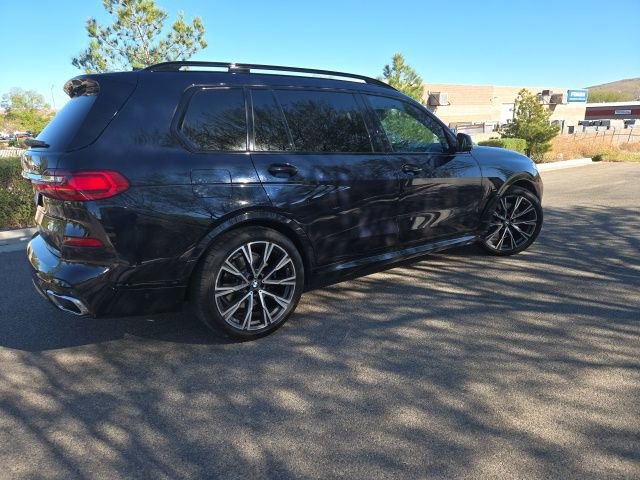 Used 2022 BMW X7 xDrive40i w/ M Sport Package image 5