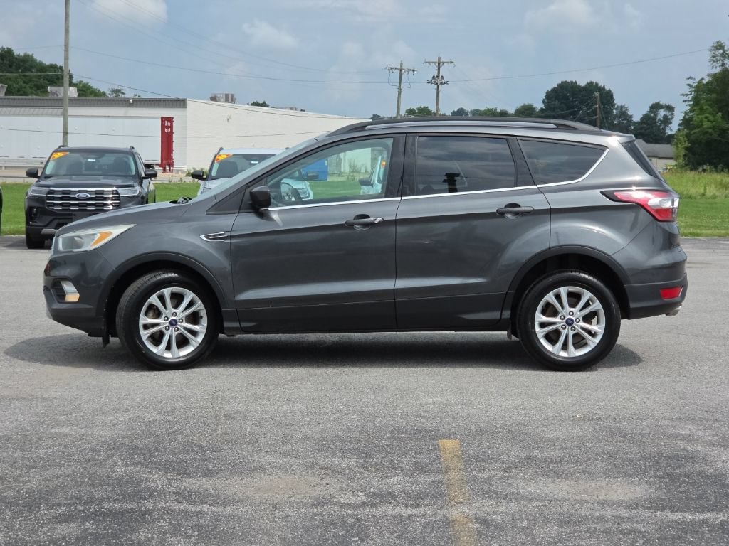 Used 2018 Ford Escape SE FWD image 4