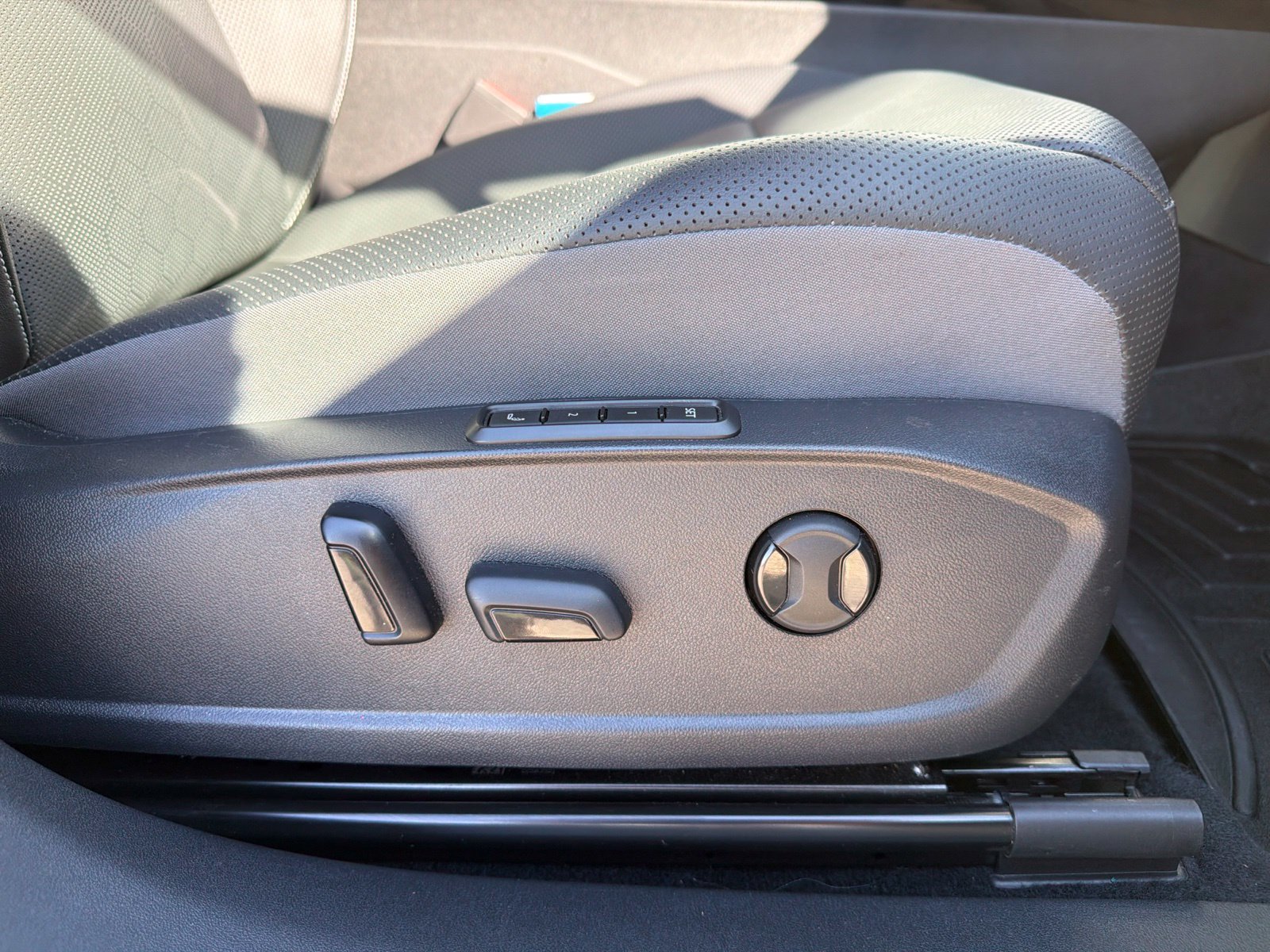 Used 2024 Volkswagen ID.4 Pro S RWD image 64