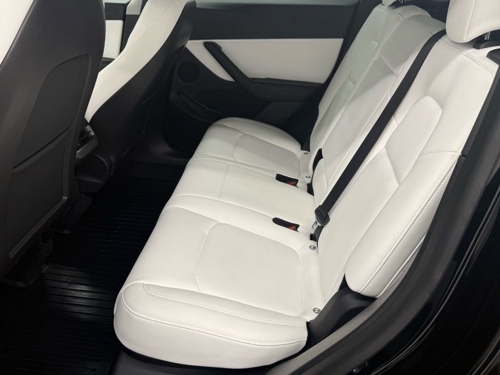 Used 2022 Tesla Model Y Performance image 35