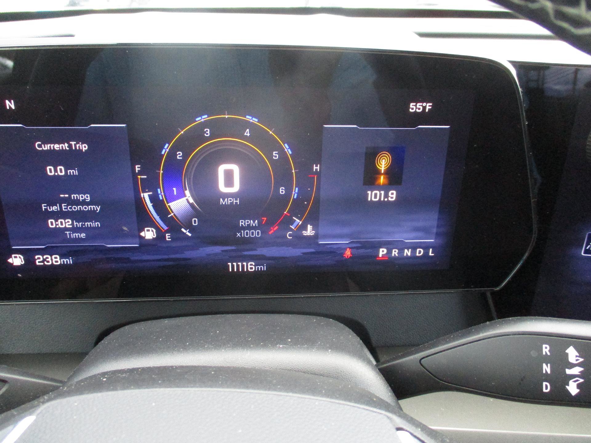 Used 2025 Chevrolet Traverse LT image 19