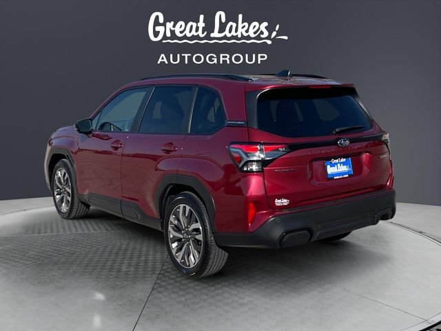 Used 2025 Subaru Forester Touring AWD/4WD image 3