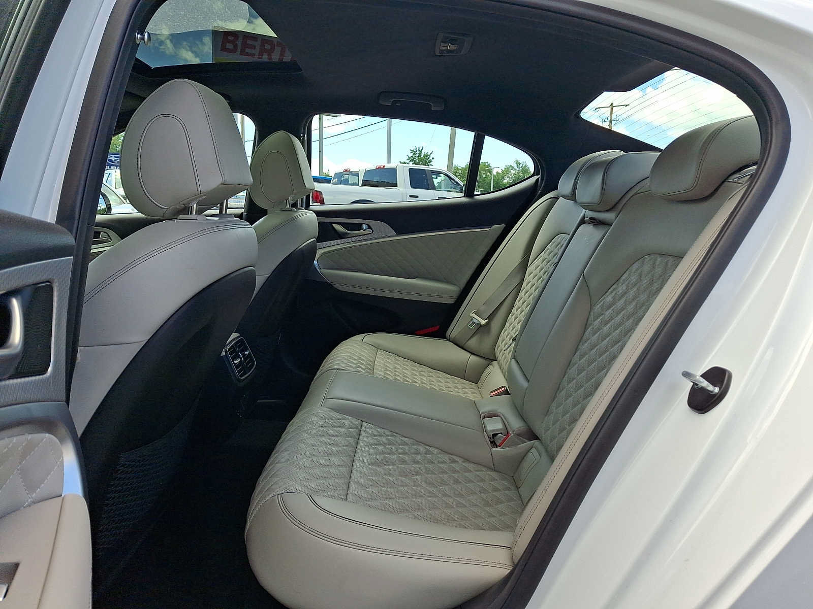 Used 2023 Genesis G70 3.3T w/ Sport Prestige Package AWD/4WD image 10