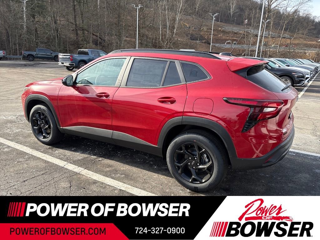 New 2026 Chevrolet Trax LT w/ Midnight Edition image 3