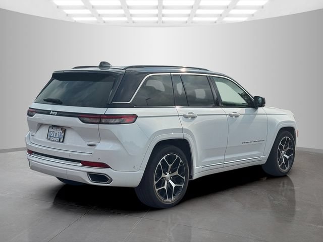 Used 2025 Jeep Grand Cherokee Summit AWD/4WD image 7