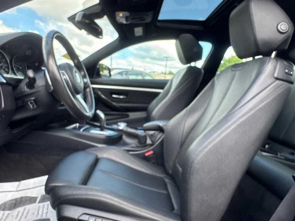 Used 2019 BMW 430i xDrive Coupe w/ M Sport Package AWD/4WD image 21