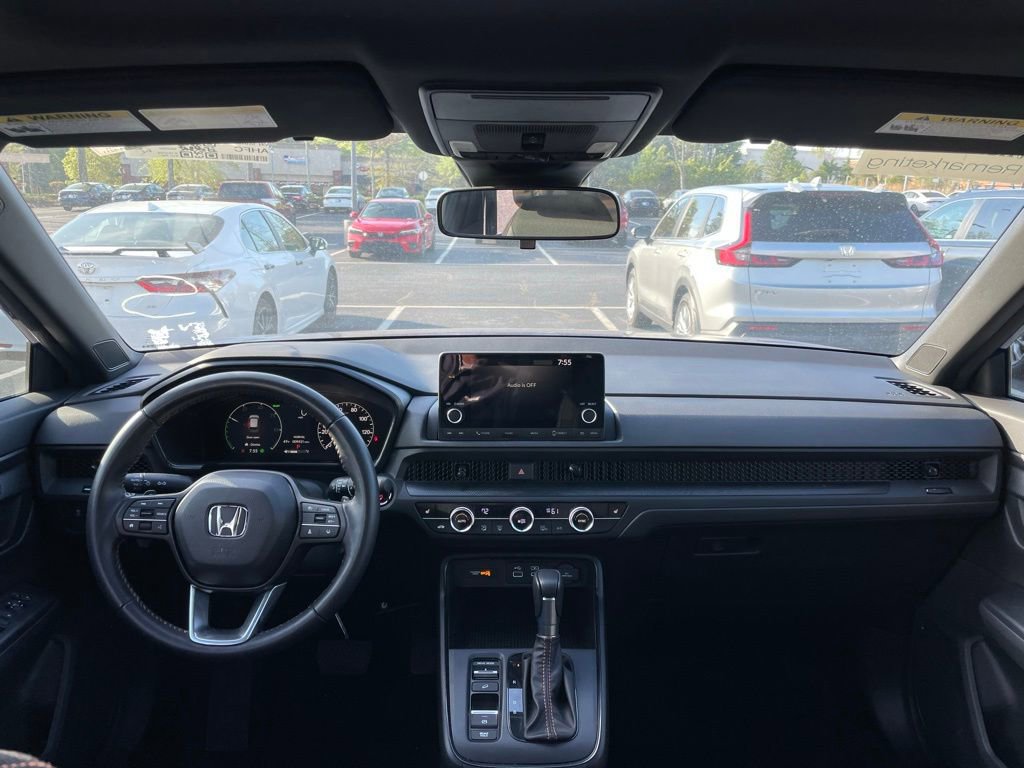 Certified 2025 Honda CR-V Sport image 5