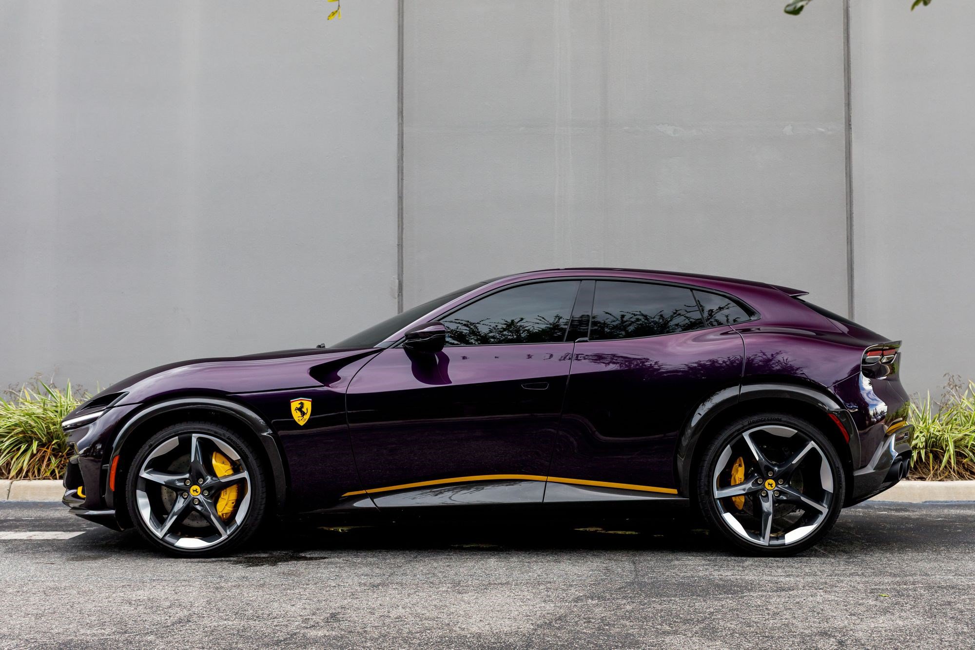 Used 2024 Ferrari Purosangue AWD/4WD image 2
