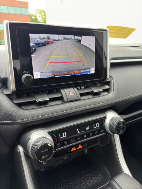 Used 2024 Toyota RAV4 LE AWD/4WD image 10