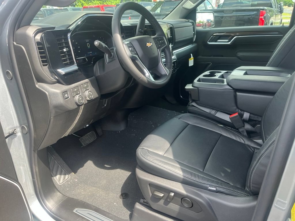 New 2026 Chevrolet Silverado 1500 LT AWD/4WD image 11