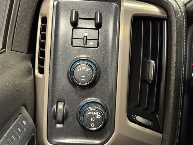 Used 2018 GMC Sierra 3500 Denali w/ Duramax Plus Package image 27