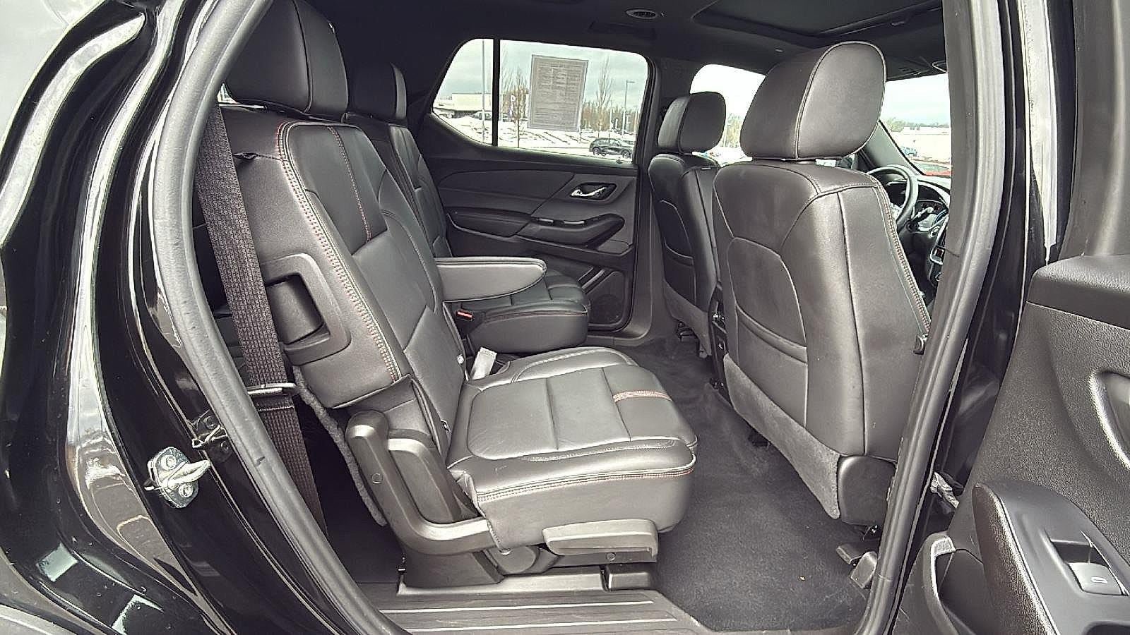 Used 2023 Chevrolet Traverse RS w/ LPO, Cargo Package AWD/4WD image 20