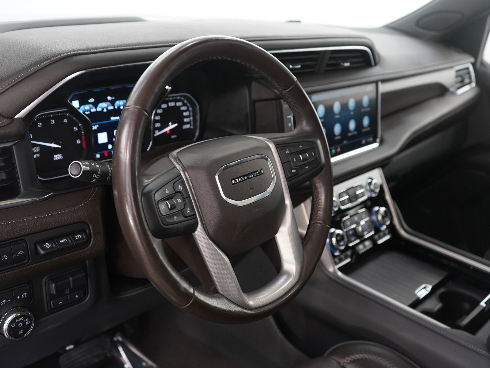 Used 2021 GMC Yukon XL Denali w/ Denali Ultimate Package image 24