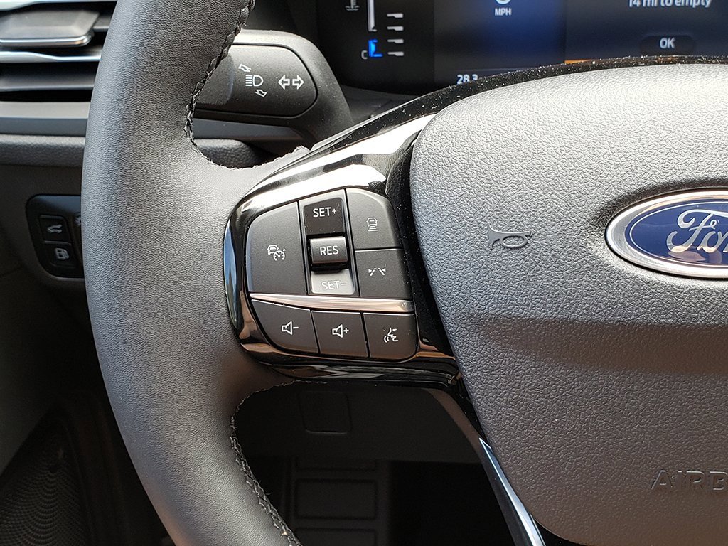 New 2024 Ford Escape Base image 24