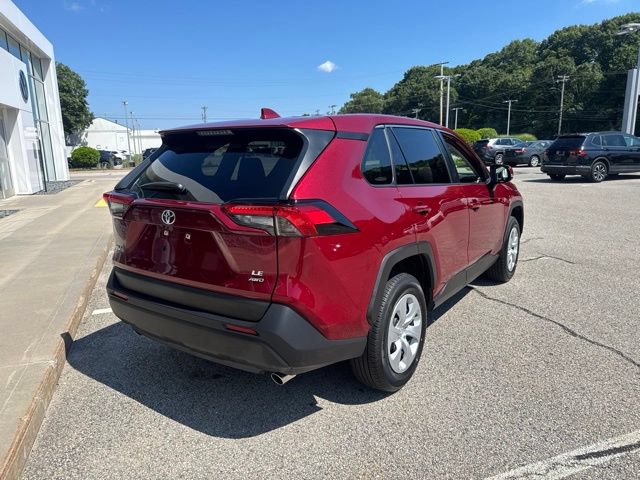 Used 2024 Toyota RAV4 LE AWD/4WD image 3