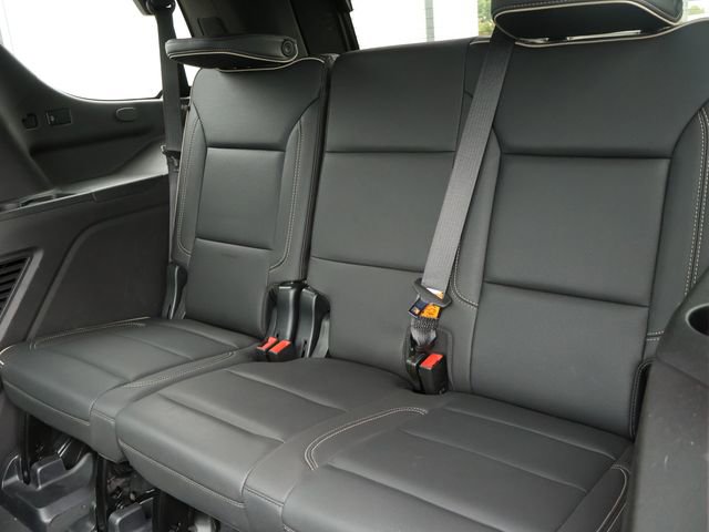 Certified 2023 GMC Yukon SLT w/ SLT Premium Package AWD/4WD image 15