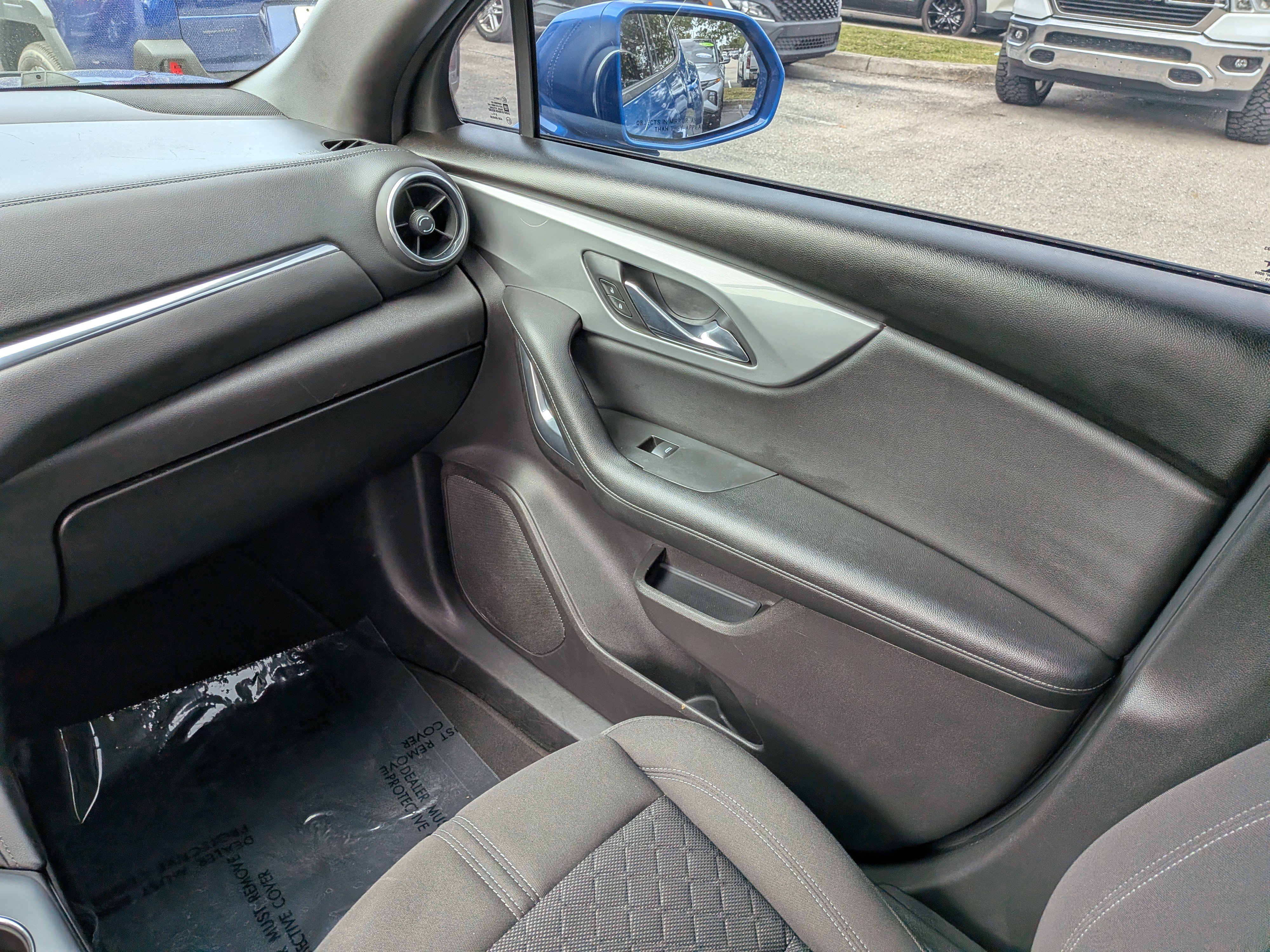 Used 2019 Chevrolet Blazer LT FWD image 18