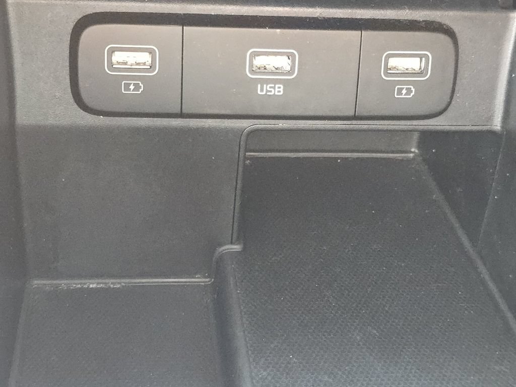 Used 2022 Kia Sorento S w/ Panoramic Sunroof Package AWD/4WD image 32