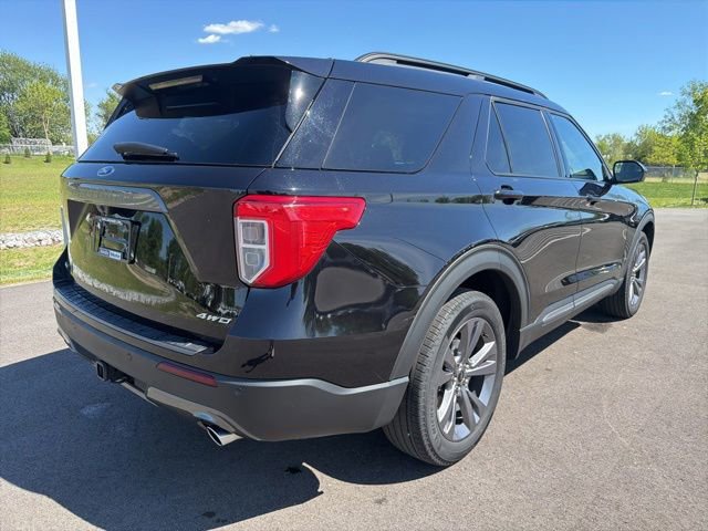 Certified 2023 Ford Explorer XLT w/ Equipment Group 202A AWD/4WD image 7