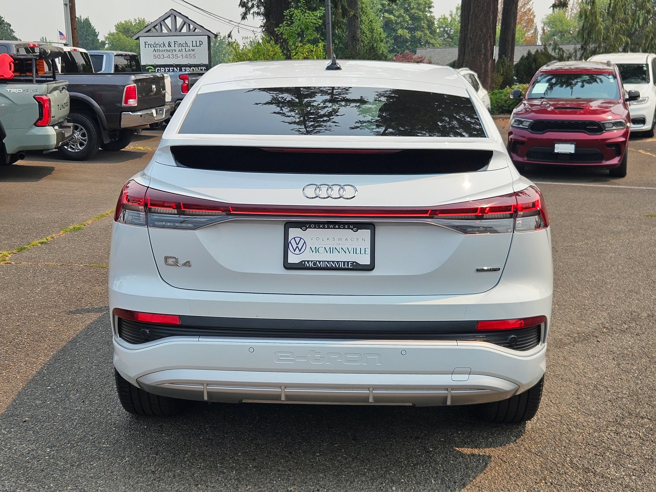 Used 2023 Audi Q4 e-tron Premium Plus w/ Premium Plus AWD/4WD image 4