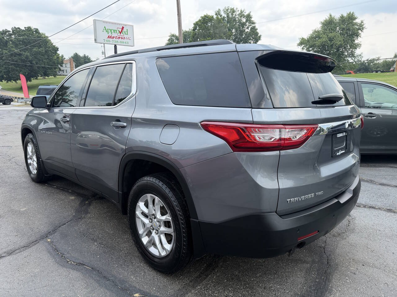 Used 2019 Chevrolet Traverse LT w/ LPO, Floor Liner Package AWD/4WD image 3
