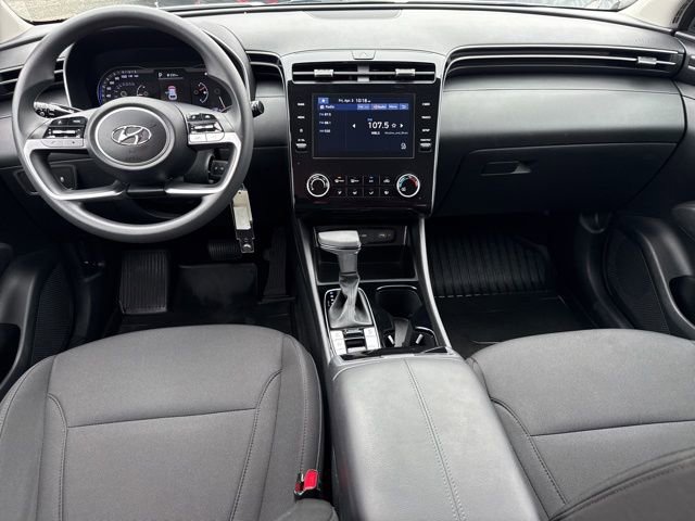 Used 2022 Hyundai Tucson SE image 2