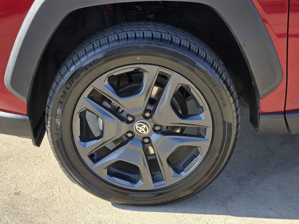 Used 2023 Toyota RAV4 Adventure image 7