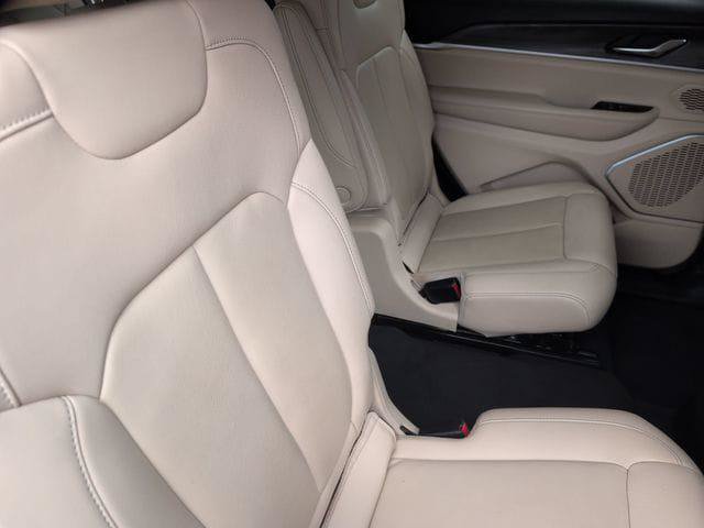 Certified 2021 Jeep Grand Cherokee L Limited AWD/4WD image 21