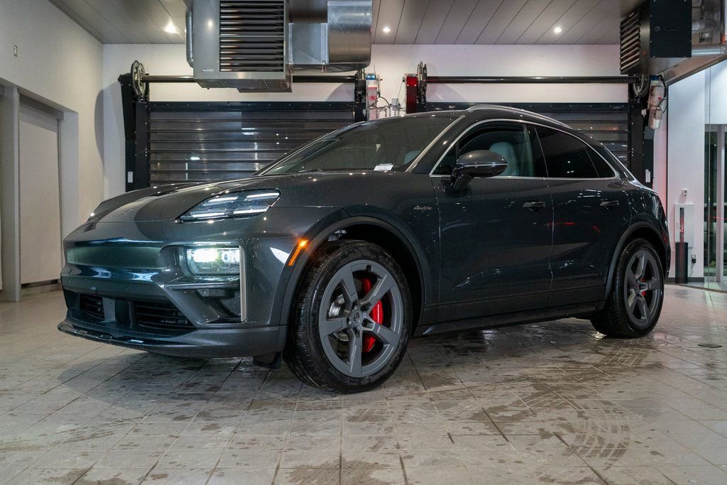 New 2025 Porsche Macan Turbo Electric