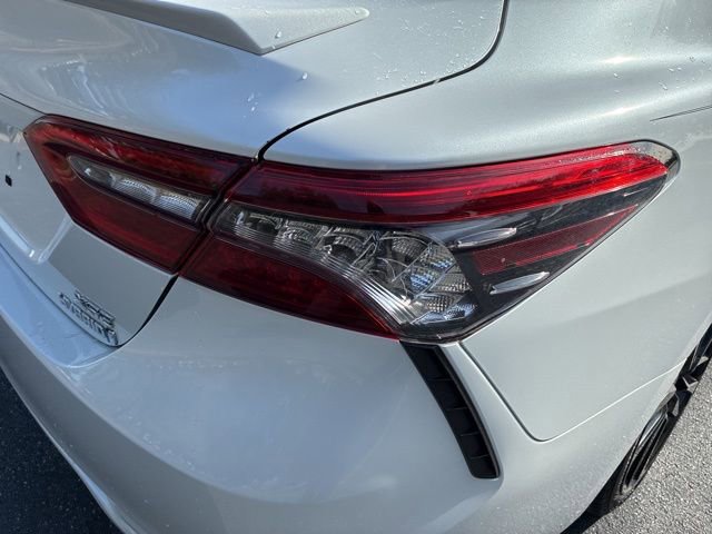 Used 2021 Toyota Camry XSE image 14