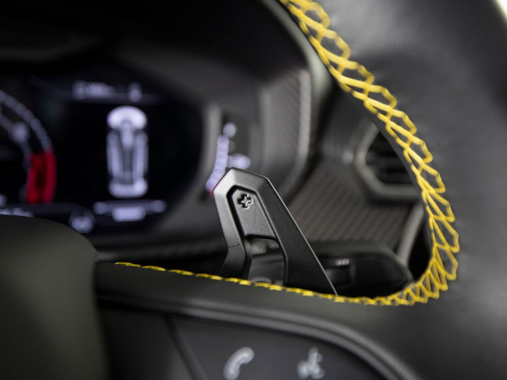 Used 2023 Lamborghini Urus Performante image 18