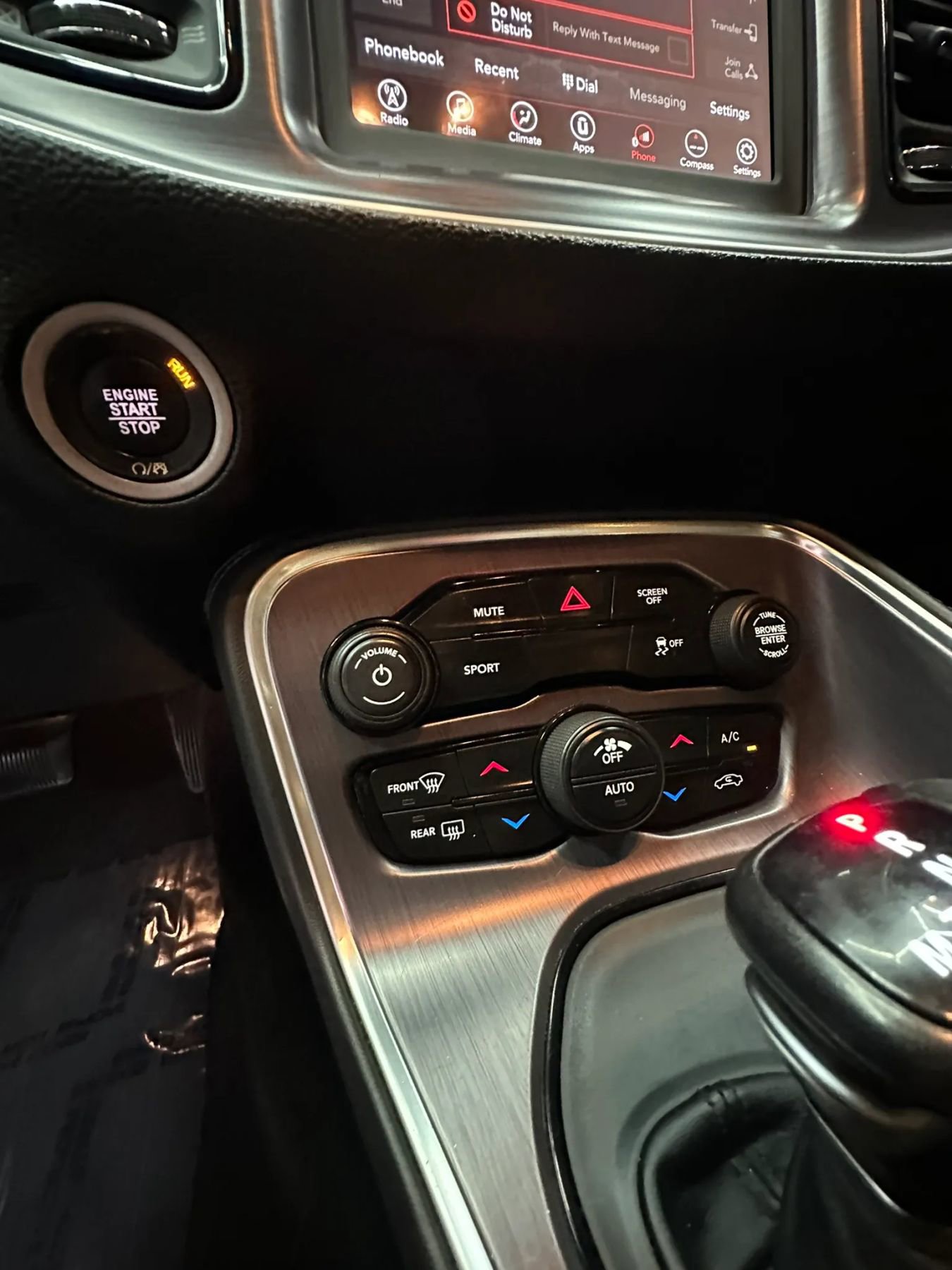 Used 2018 Dodge Challenger SXT RWD image 17
